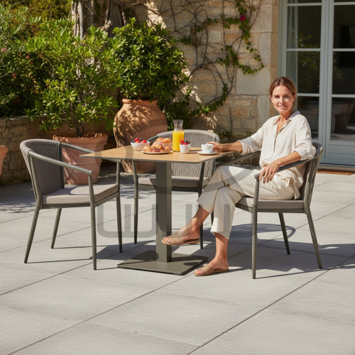 Stół ogrodowy i do wnętrz ARCO CCLOFT 70x70